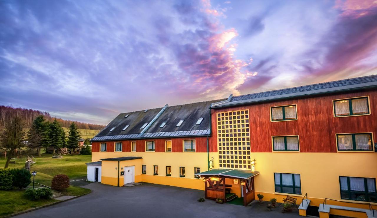 Ferienhotel Goldhuebel Neuhausen  Exterior foto