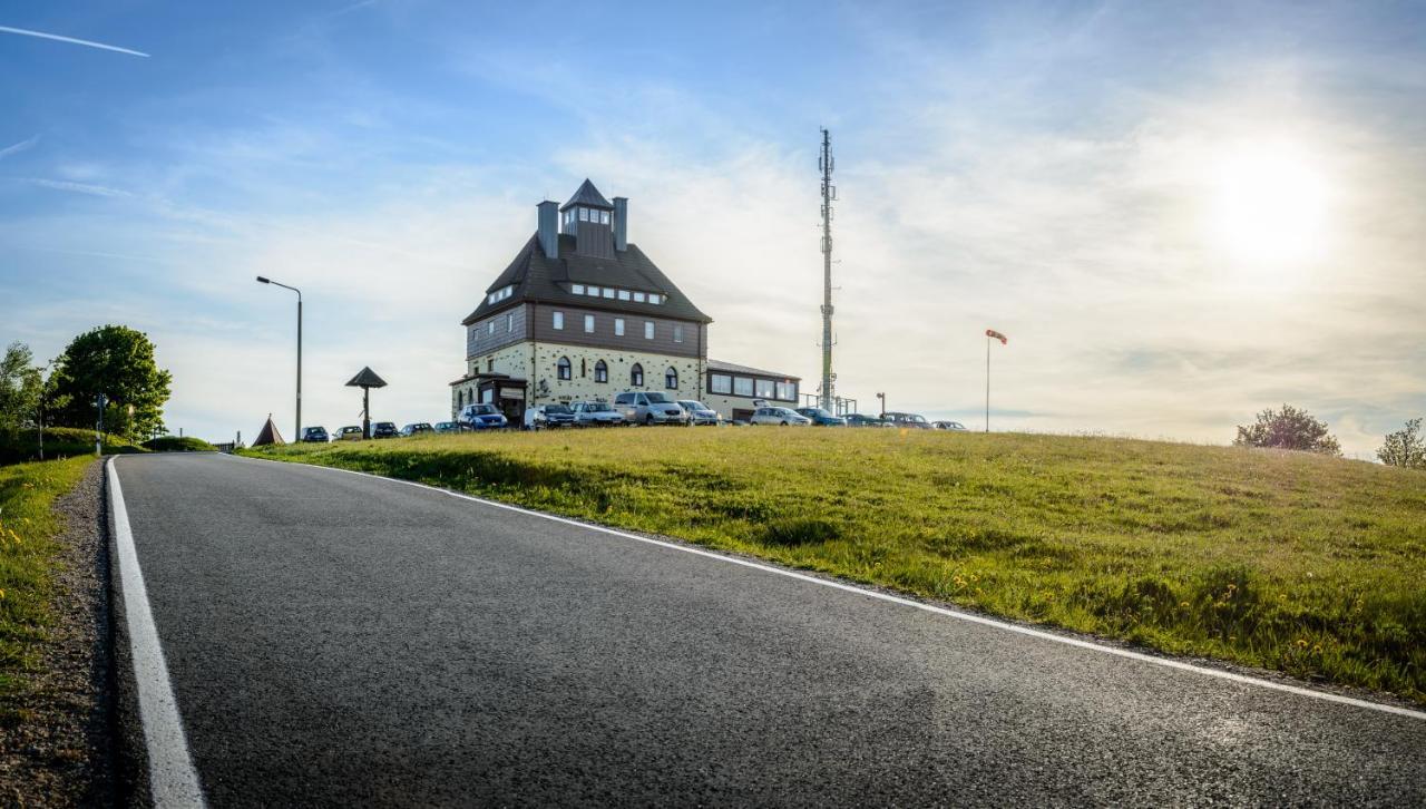 Ferienhotel Goldhuebel Neuhausen  Exterior foto