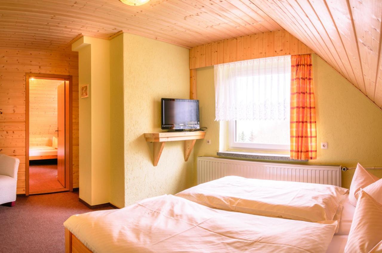 Ferienhotel Goldhuebel Neuhausen  Exterior foto