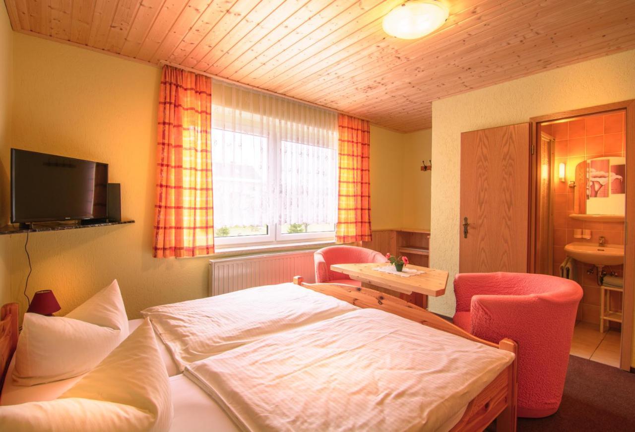 Ferienhotel Goldhuebel Neuhausen  Exterior foto